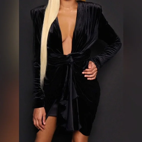 House Of CB London Pascale Velvet Dress - Picture 4 of 7